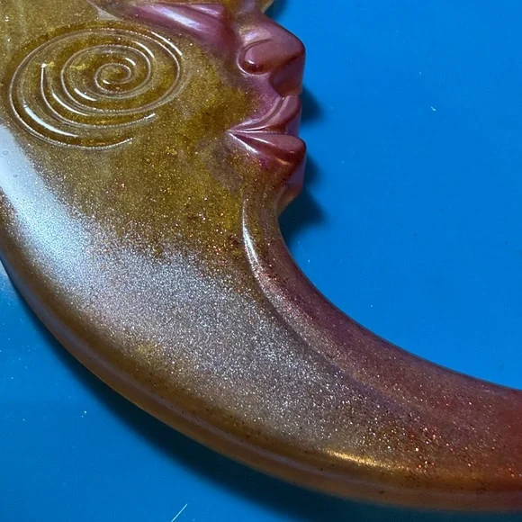 Unique Resin Gold Crescent (Left)Moon Wall Decor - Picture 14 of 15